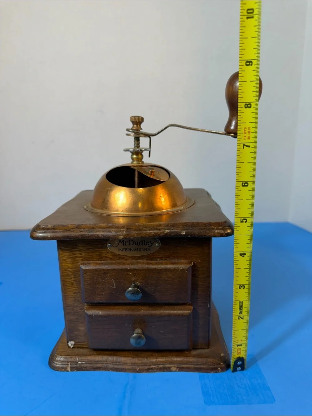 Vintage-Style Wooden Coffee Grinder - Brown & Gold
